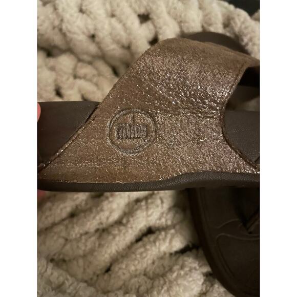 FitFlop Women's Lulu Thong Sandals Bronze Shimmer Size 9 Casual - Picture 4 of 6
